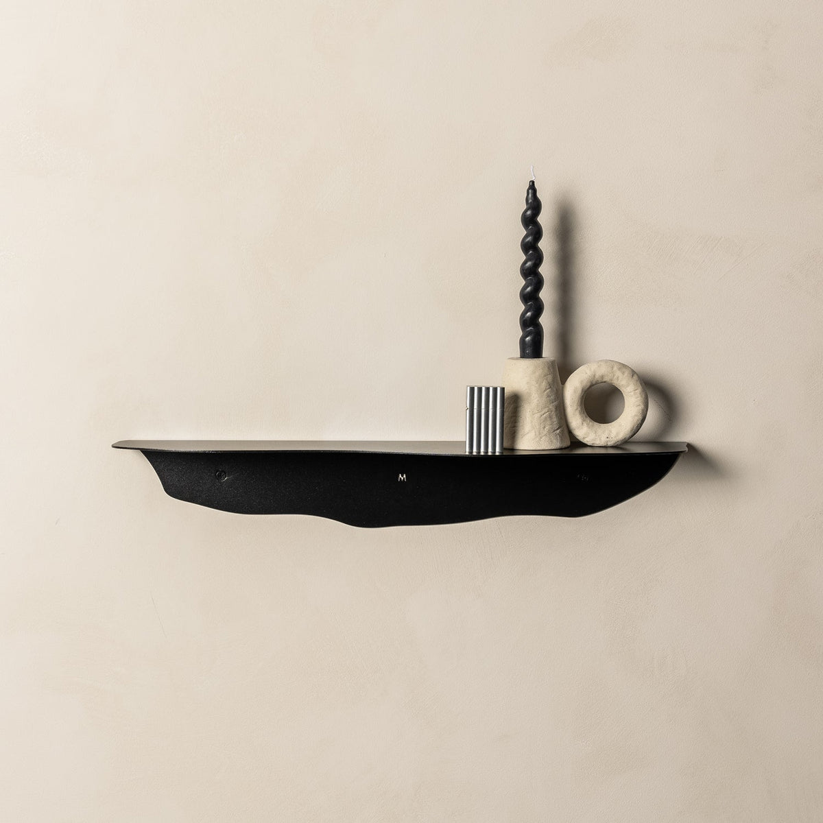 FOLD Wavy Shelf 550 — Black