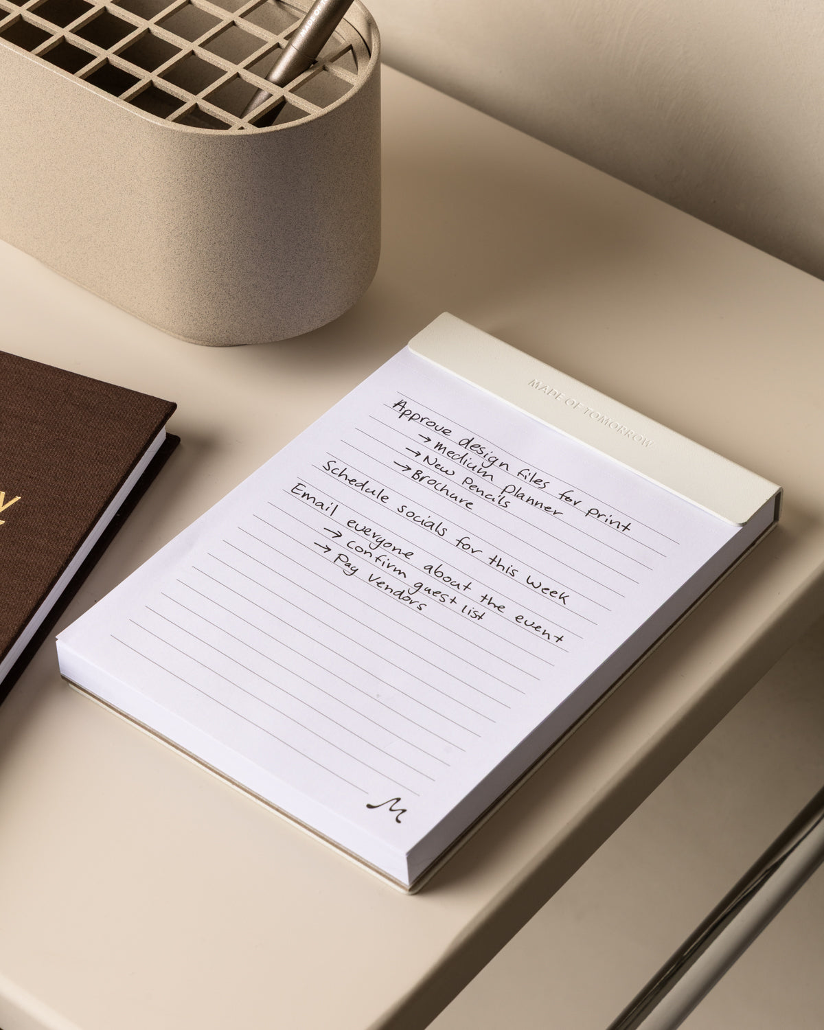 pad=lined;holder=white