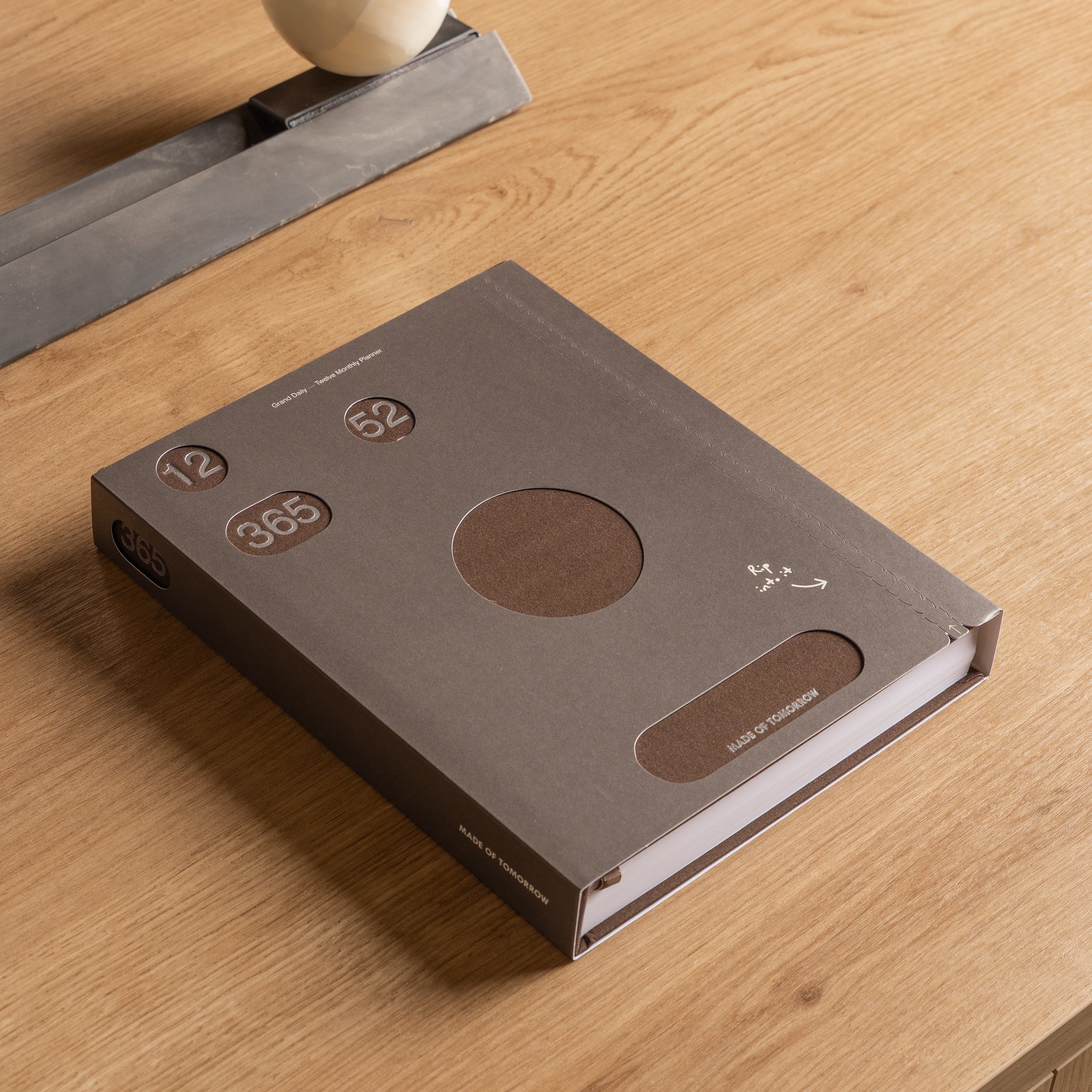 Twelve Monthly Planner - Grand Daily