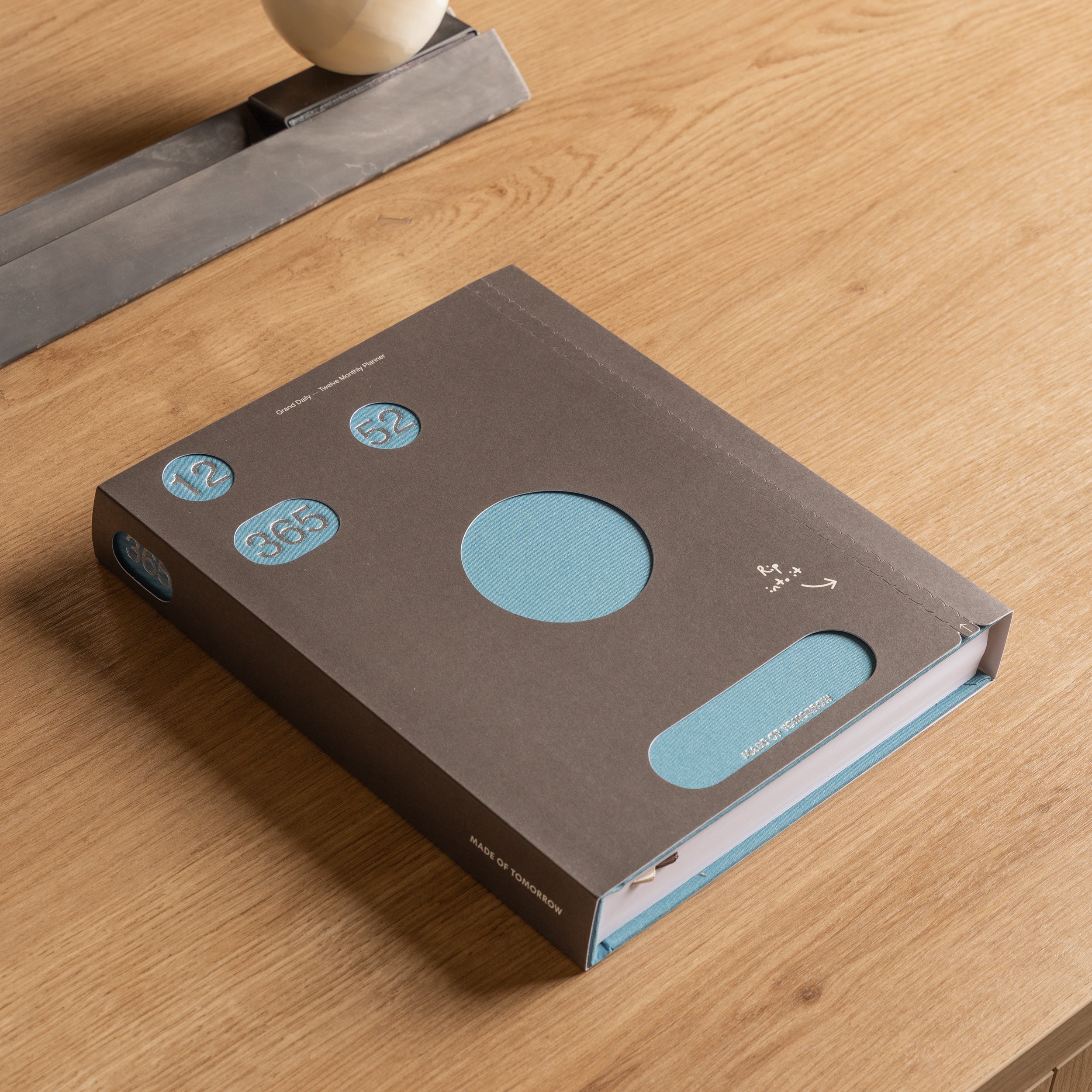 Twelve Monthly Planner - Grand Daily