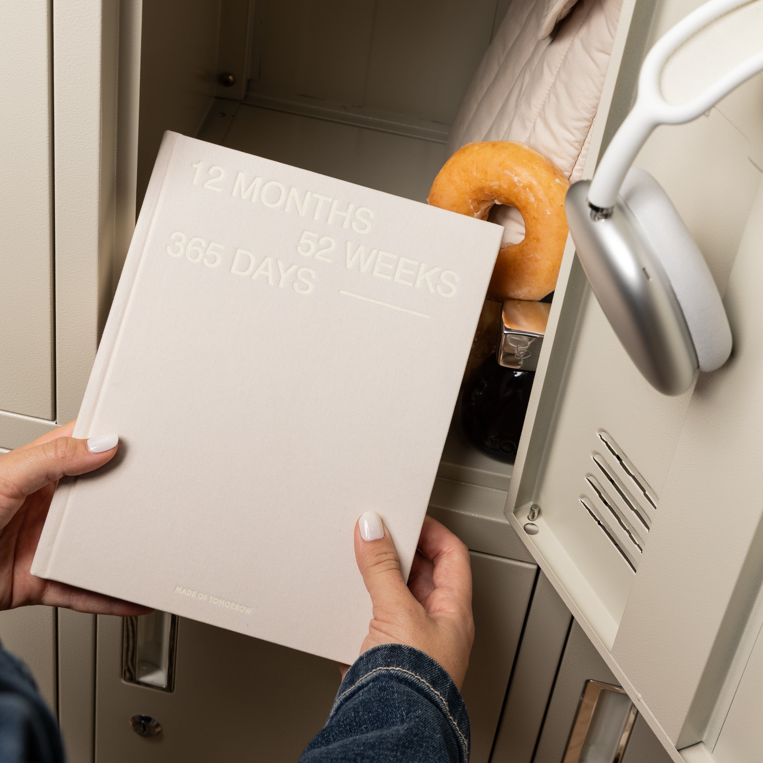 Twelve Monthly Planner - Grand Daily