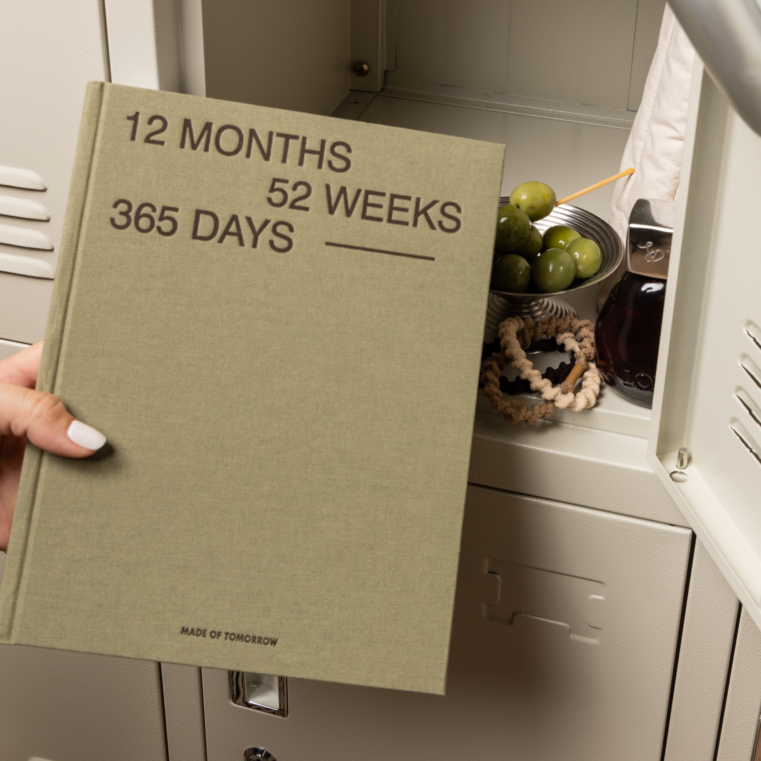 Twelve Monthly Planner - Grand Daily