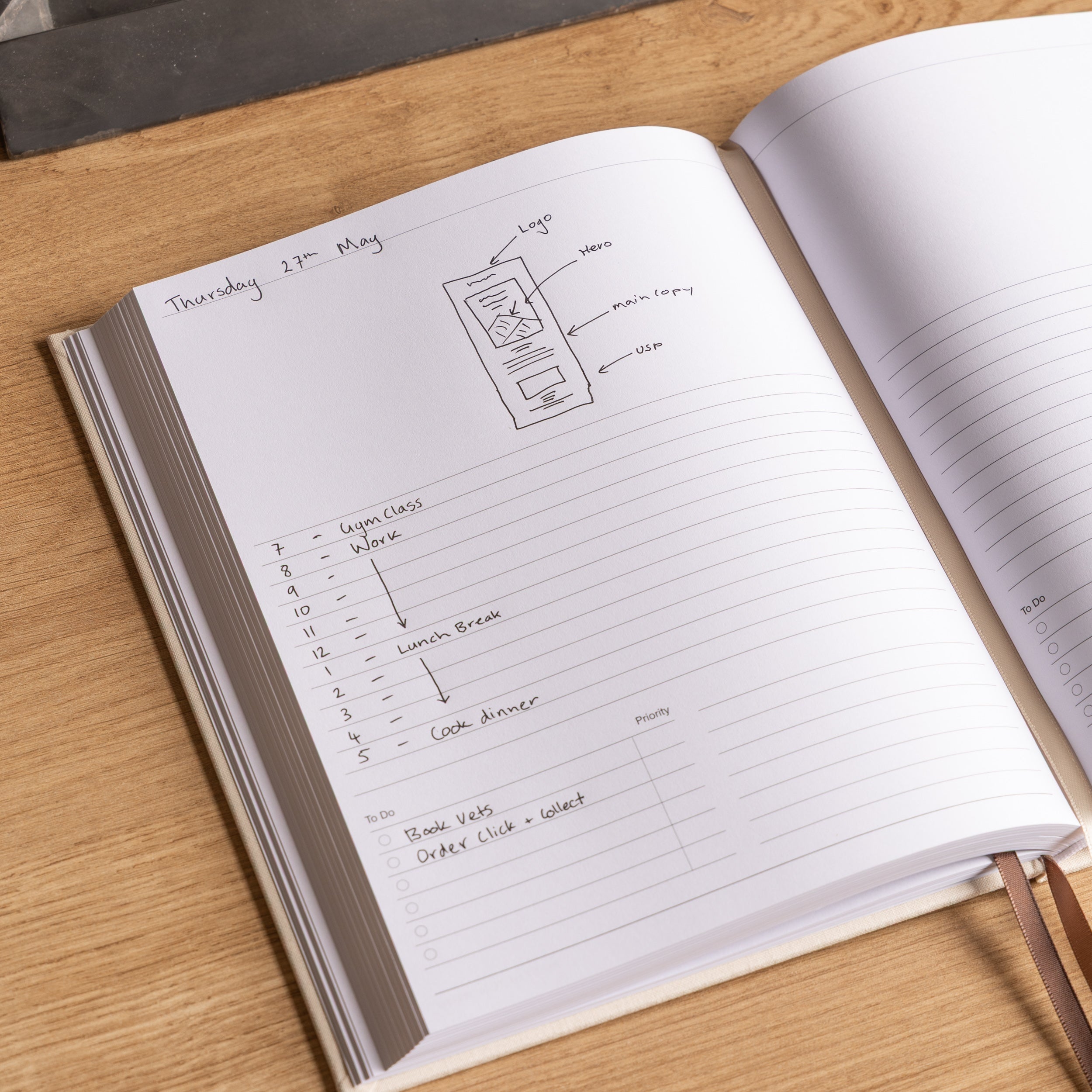 Twelve Monthly Planner - Grand Daily