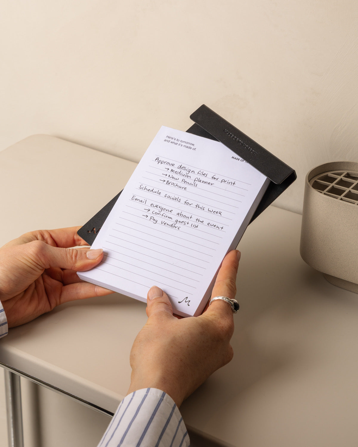 Lined Note Block Pad with black FOLD holder [pad=lined;holder=black]